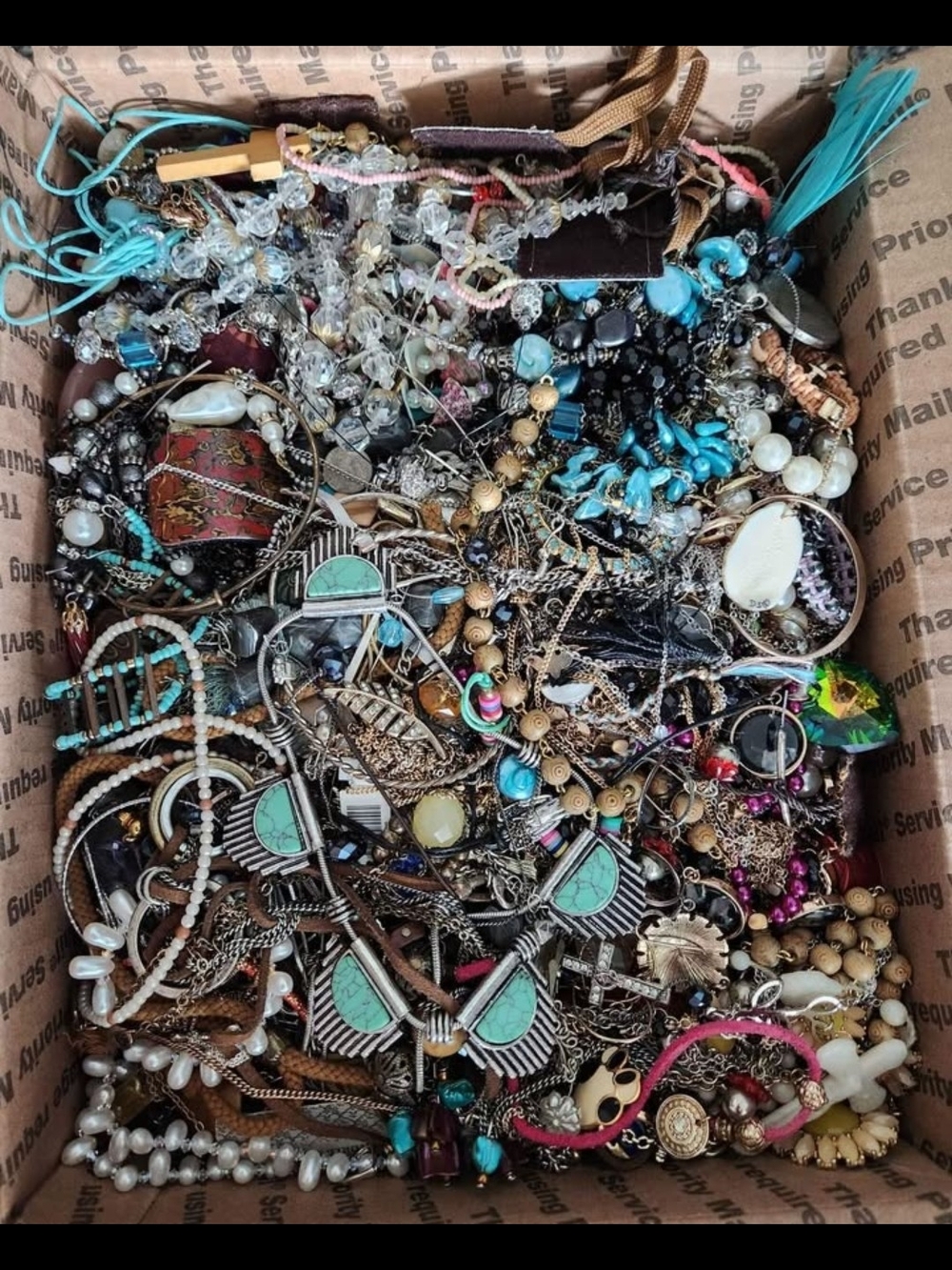 3 pounds jewelry lot costume vintage rings necklaces bracelets earrings pins pul - Picture 5 of 7